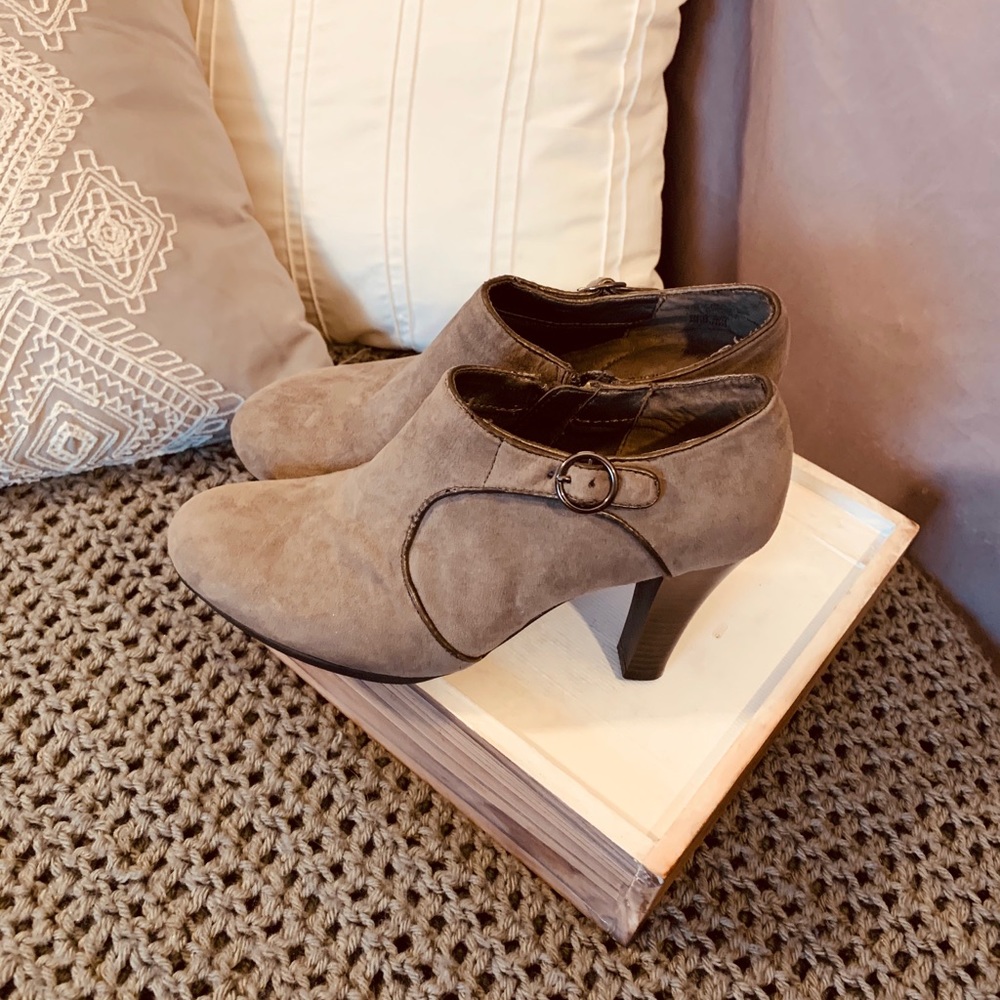 Grey booties - Picture 6 of 7